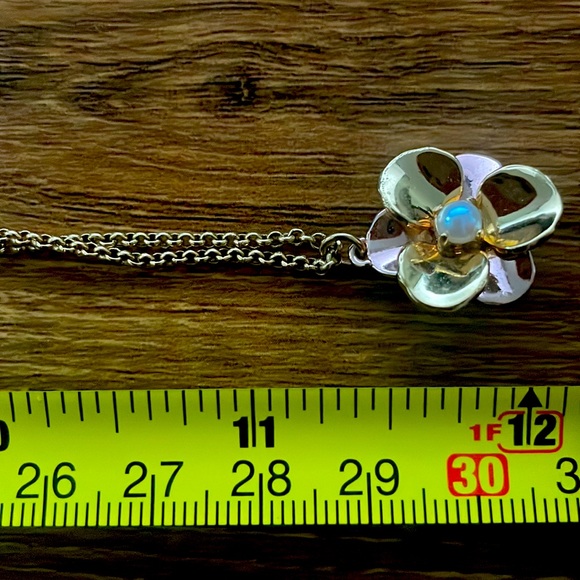 Gold Flower Pearl Pendant Kate Spade necklace - Picture 4 of 4